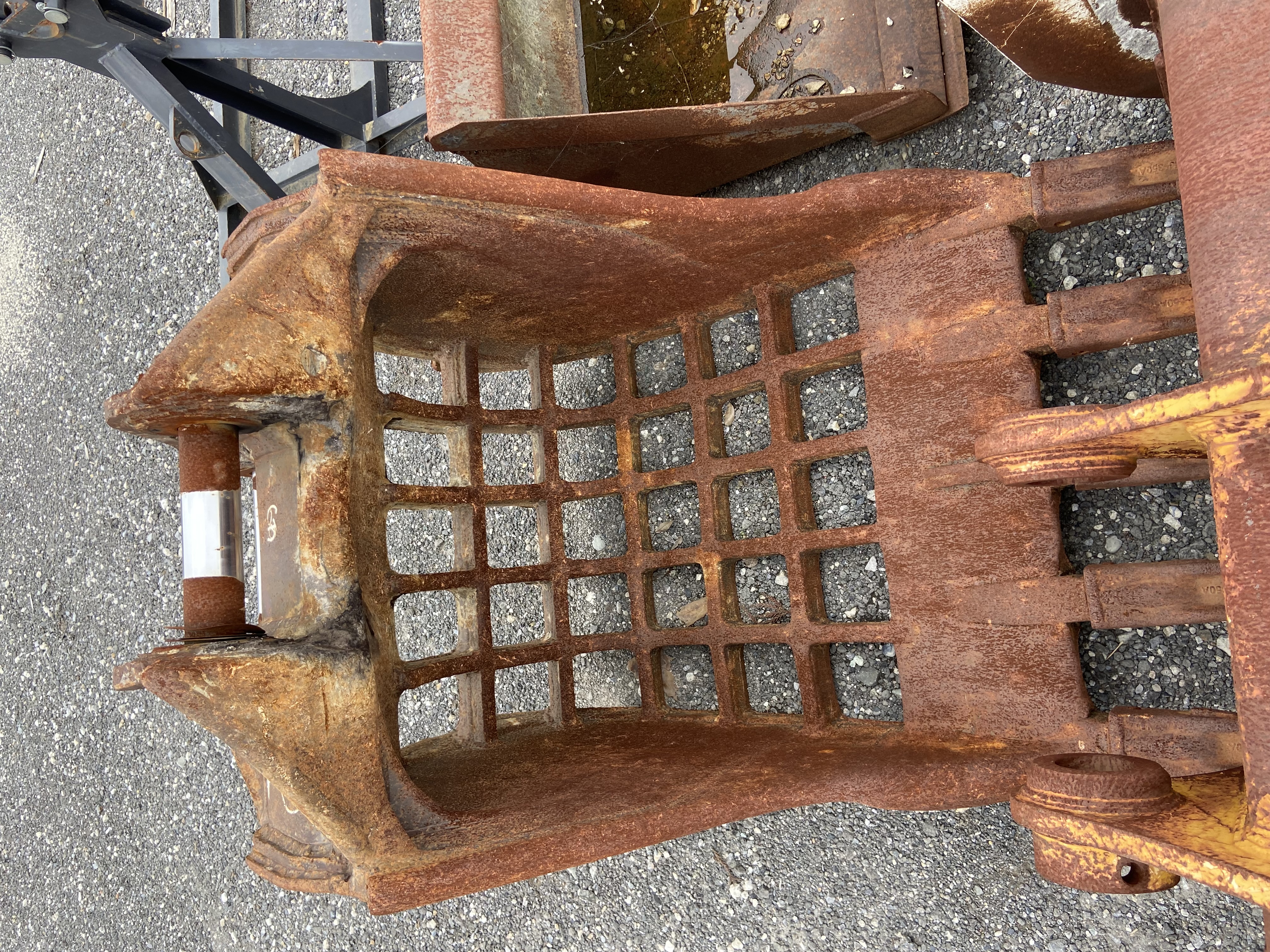 Skelton Bucket, 中古バケット・フォークアタッチメント