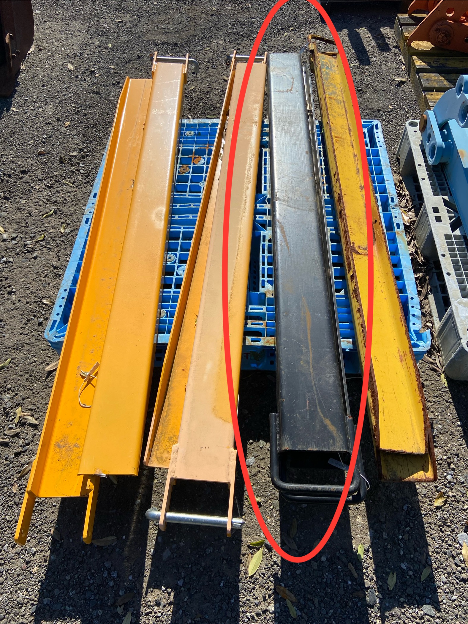Forklift rod, used lights & accessories